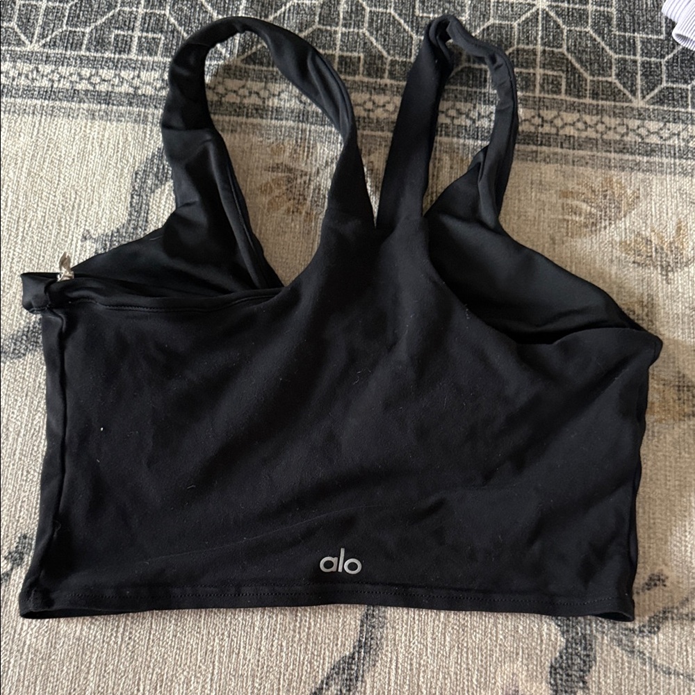 Alo Black Women's sports Top - Picture 2 of 3